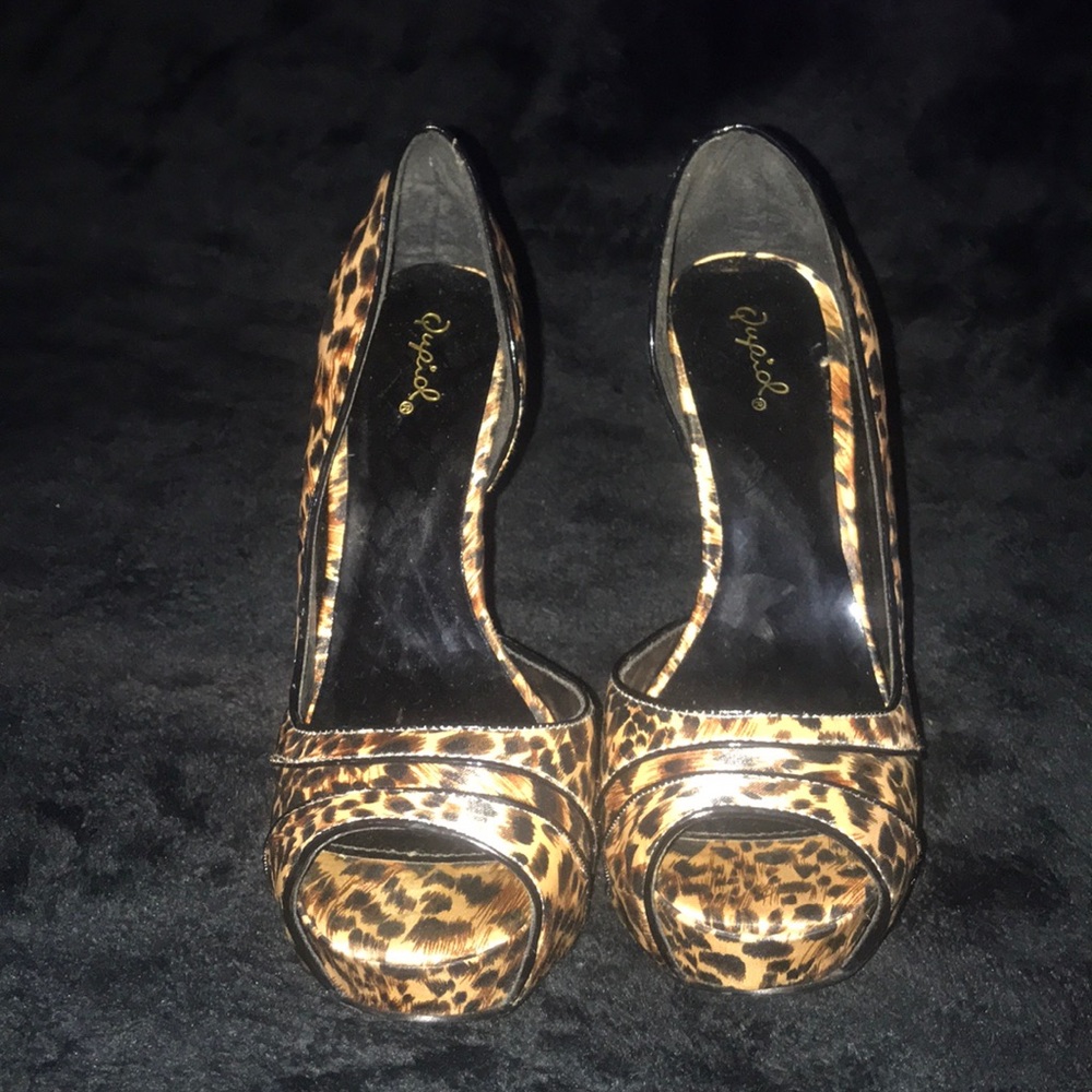 Qupid leopard heels